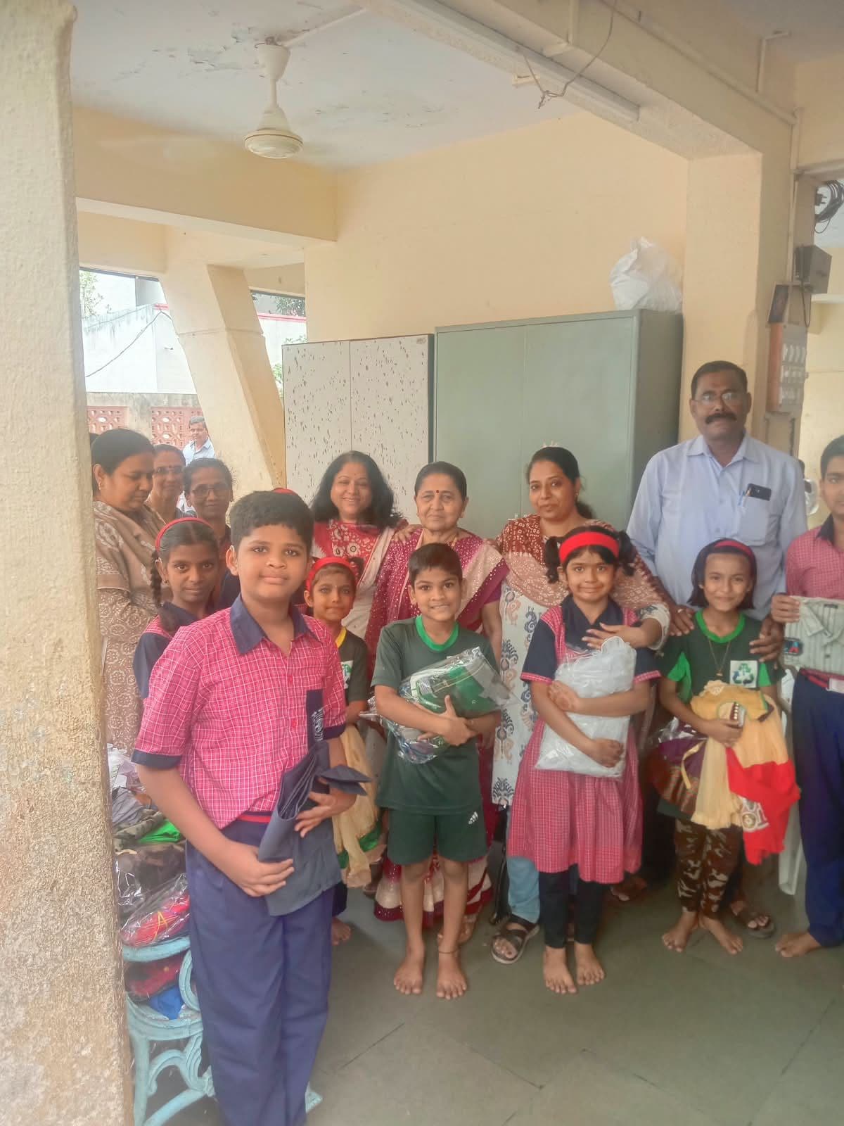 Foundation celebrated Raksha Bandhan with deaf and mute photo 11