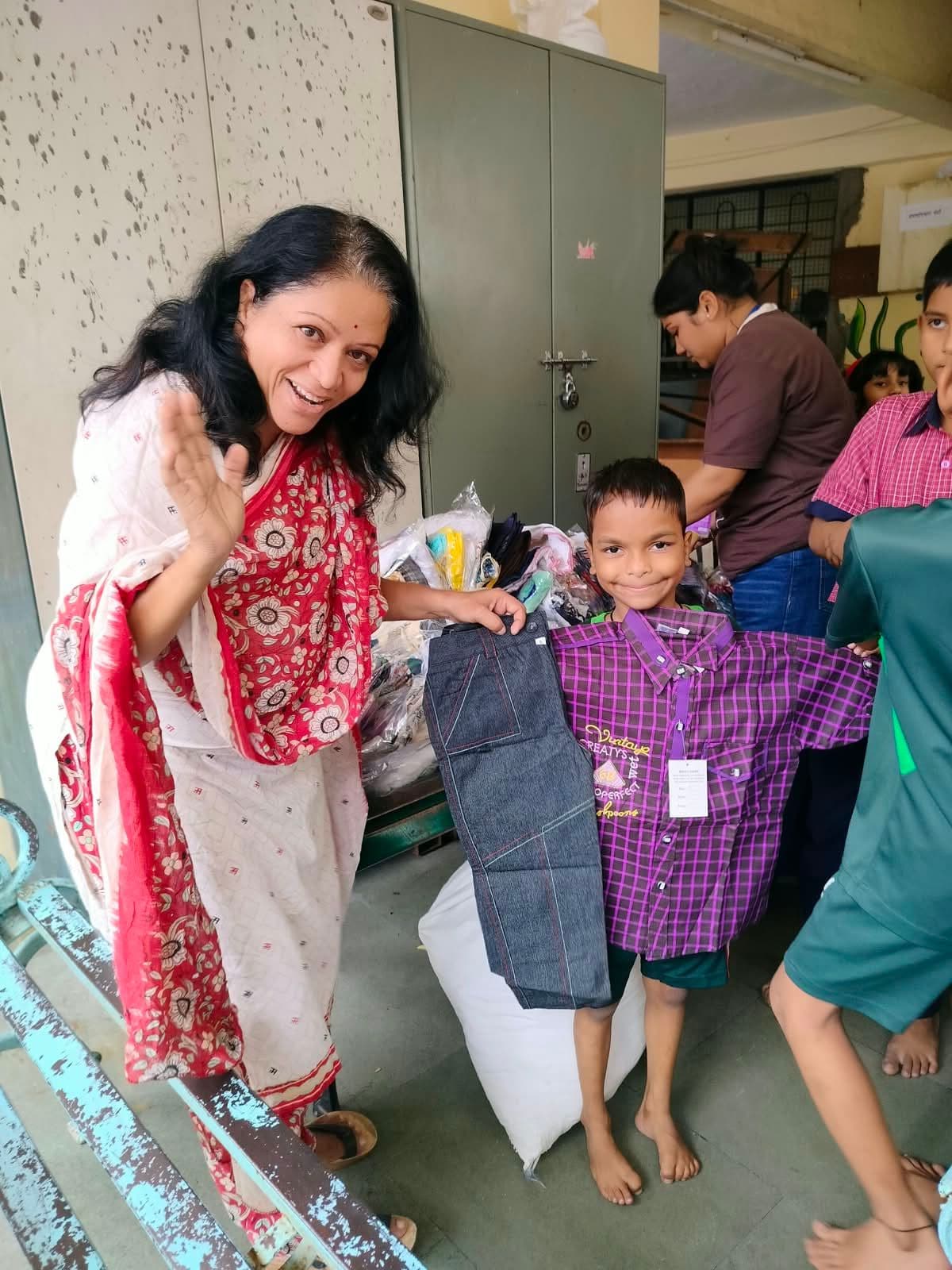 Foundation celebrated Raksha Bandhan with deaf and mute photo 19